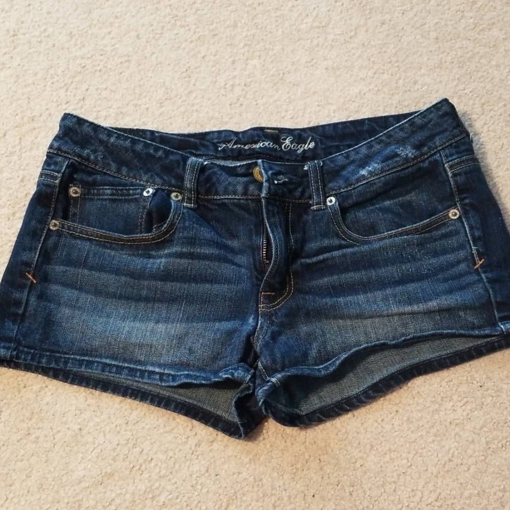 LIKE NEW American Eagle Dark Wash Shorts Sz 8